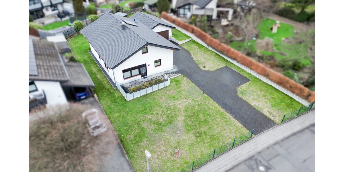 Neuwertiger Bungalow auf einer Ebene mit großer Garage in Königswinter-Thomasberg - Bungalow Königswinter Thomasberg | Angebot:26532997