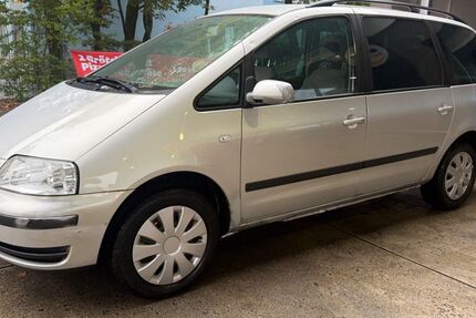 VW Sharan 226.111 km 1.750 € München 80636