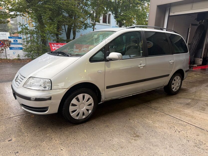 VW Sharan 226.111 km 1.750 € München 80636