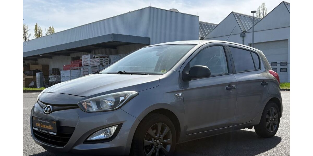 Hyundai i20 86.000 km 5.390 &euro; Frankfurt 60386