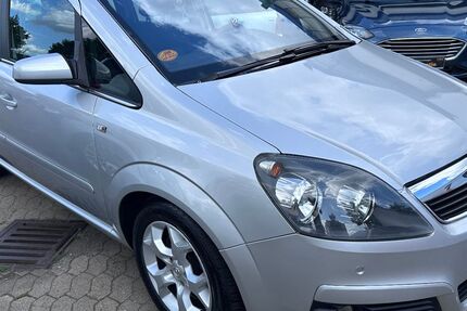 Opel Zafira 87.000 km 5.990 &euro; Hamburg 20537