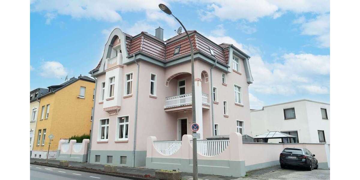 Haus zum Kaufen in Rheinbach 698.000 € 241 m² 7 zimmer