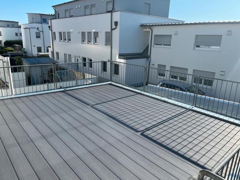 StadtWohnung im Town House-Stil, 30 qm Dachterrasse ohne Makler