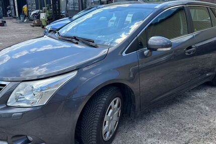 Toyota Avensis 188.133 km 4.900 &euro; Lemgo 32657