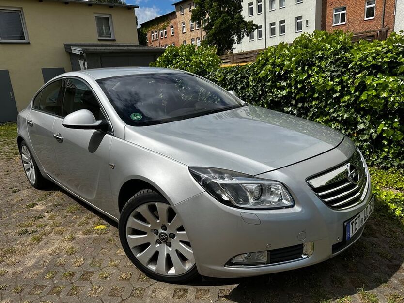Opel Insignia 229.000 km 4.999 € Güstrow 18273