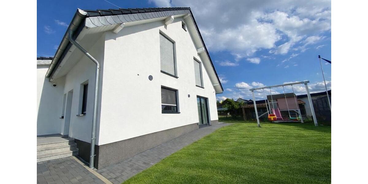 Exklusives Wohnhaus mit Pool, Doppelgarage & Herkules-Blick 5 zimmer