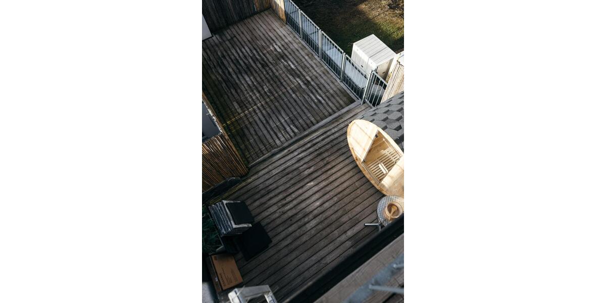 Möbliertes Penthouse mit Dachterrasse in der Altstadt 4 zimmer