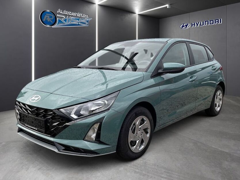 i20
