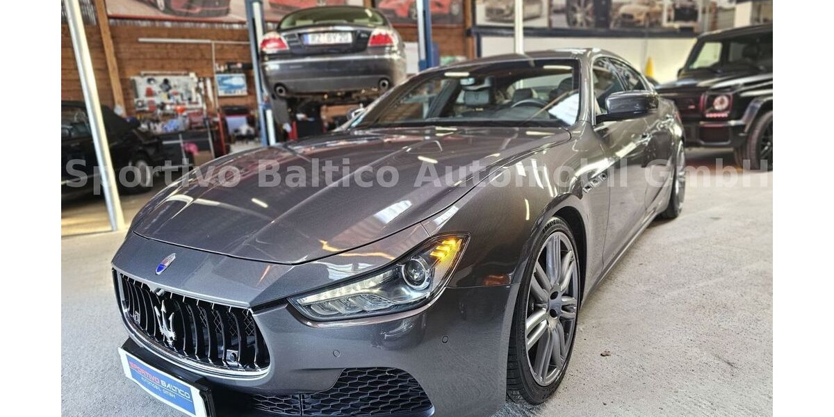 Maserati Ghibli 88.400 km 22.400 &euro; Heilshoop 23619