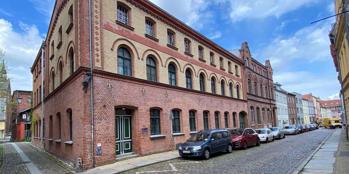 Etagenwohnung Stralsund Altstadt - 1 Zimmer, 28 m&sup2;, 300&euro; | Angebot:25722949