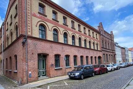 Wohnung Stralsund Altstadt - 1 Zimmer, 28 m&sup2;, 300&euro; | Angebot:25722949