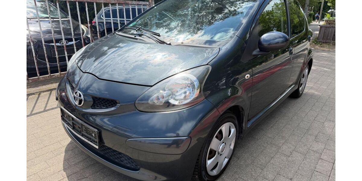 Toyota Aygo (X) 99.000 km 2.990 &euro; Osnabrück 49090