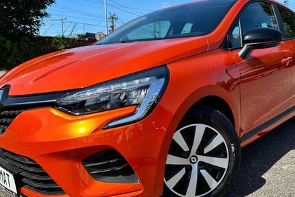Renault Clio 9.755 km 14.791 € Neumünster 24536