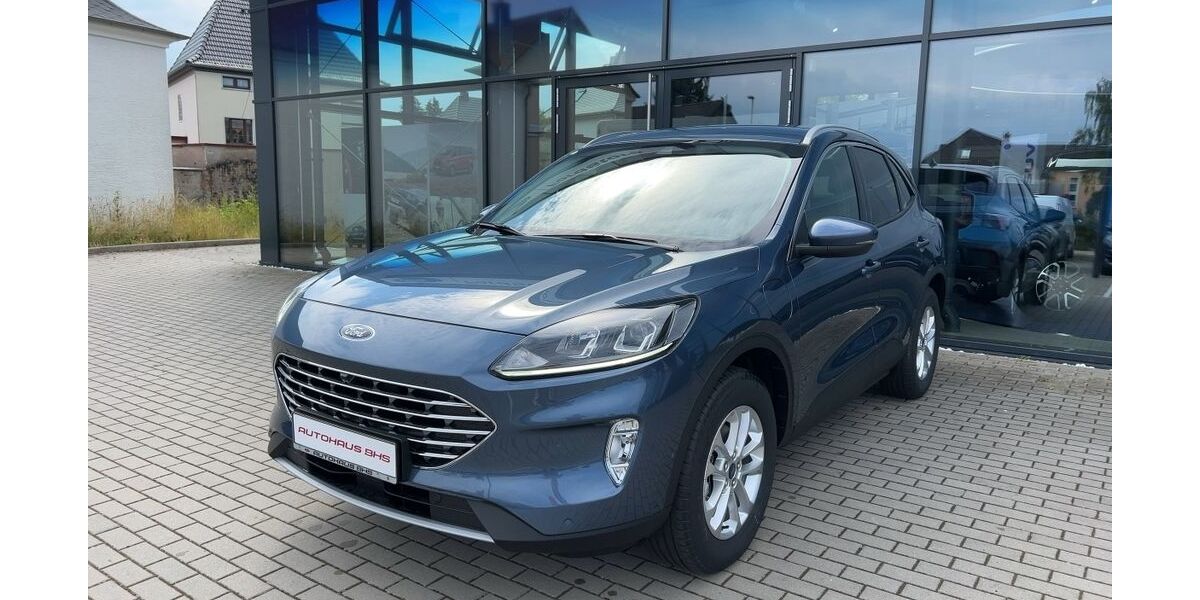 Ford Kuga 4.692 km 33.350 &euro; Zwickau 08064