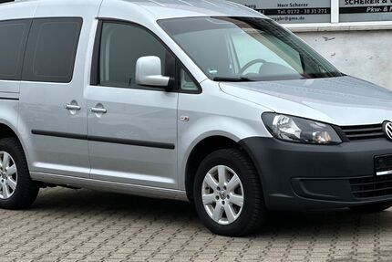 VW Caddy 232.000 km 6.900 &euro; Bandenitz 19230