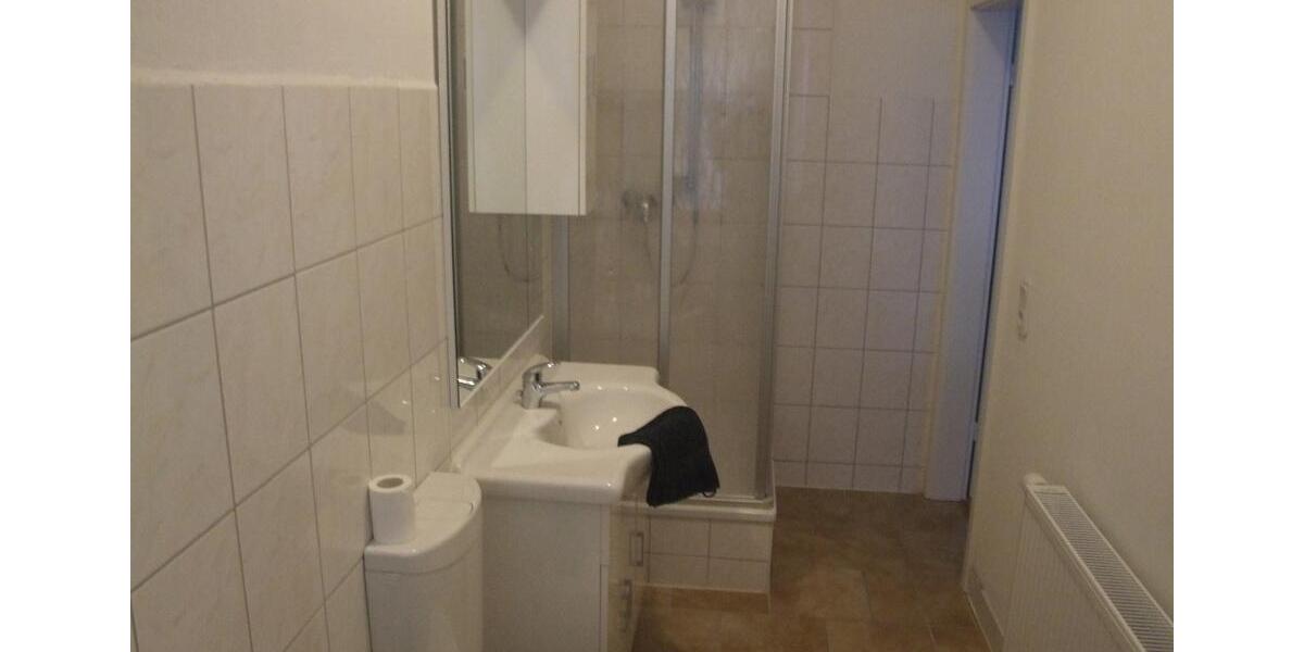 Etagenwohnung Ballenstedt - 1 Zimmer, 12 m&sup2;, 12&euro; | Angebot:21214044