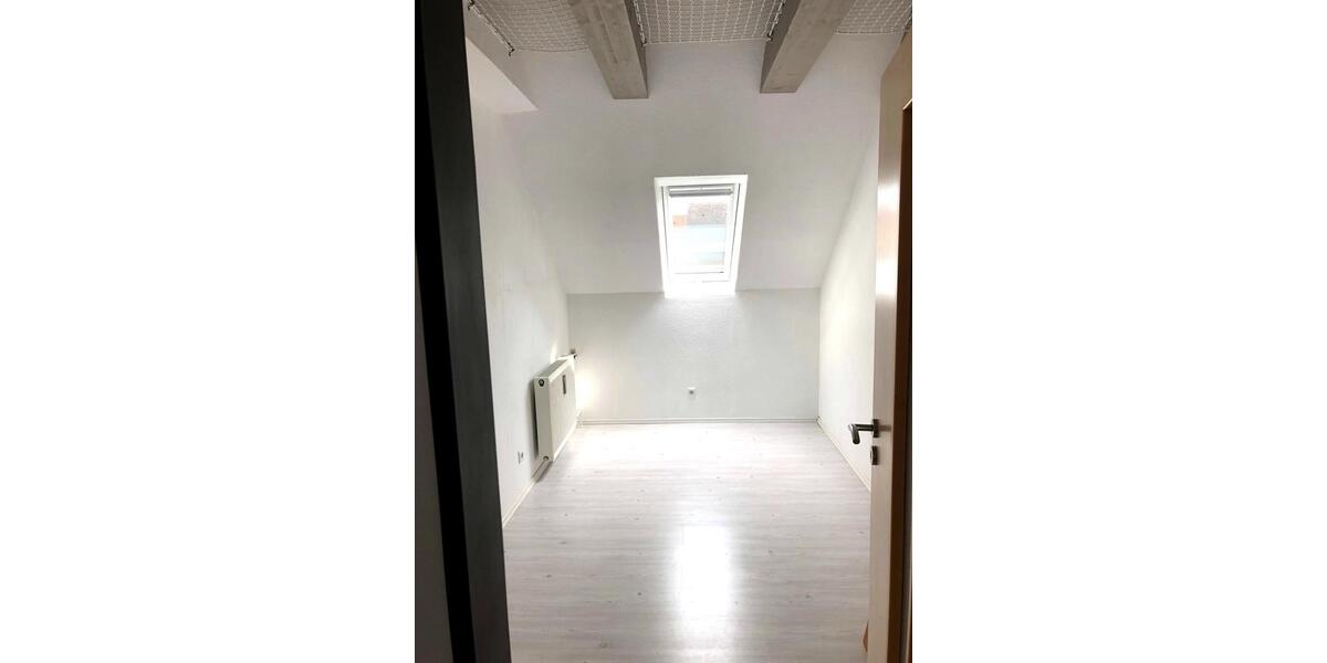 Dachgeschoßwohnung Oberasbach - 3 Zimmer, 60 m&sup2;, 224.900&euro; | Angebot:25404687