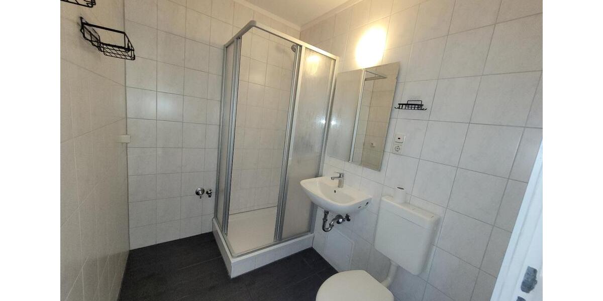Etagenwohnung Halle (Saale) Silberhöhe - 2 Zimmer, 48 m&sup2;, 349&euro; | Angebot:26677782