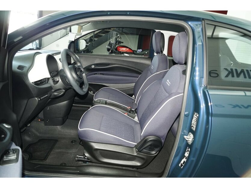 500e Action CarPlay Android Automatik 1.Hand