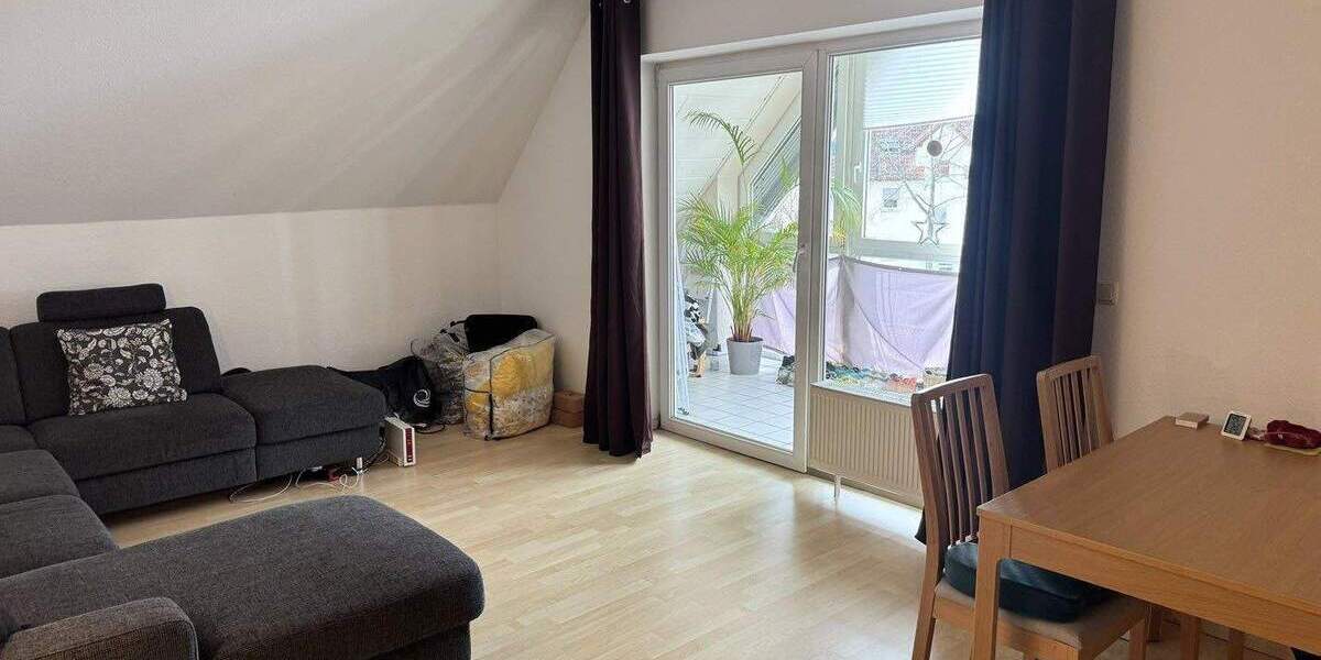 Etagenwohnung Erlangen Büchenbach - 2 Zimmer, 72 m&sup2;, 690&euro; | Angebot:25458889