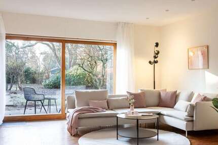 Haus zum Kaufen in Hamburg 550.000 € 149.5 m² 8 zimmer