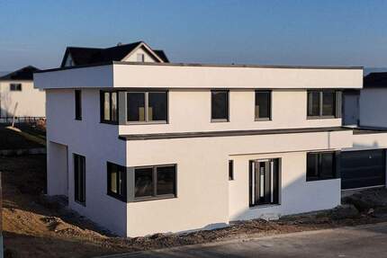 Haus Markt Wiesentheid Wiesentheid - 2.200&euro; | Angebot:24909670