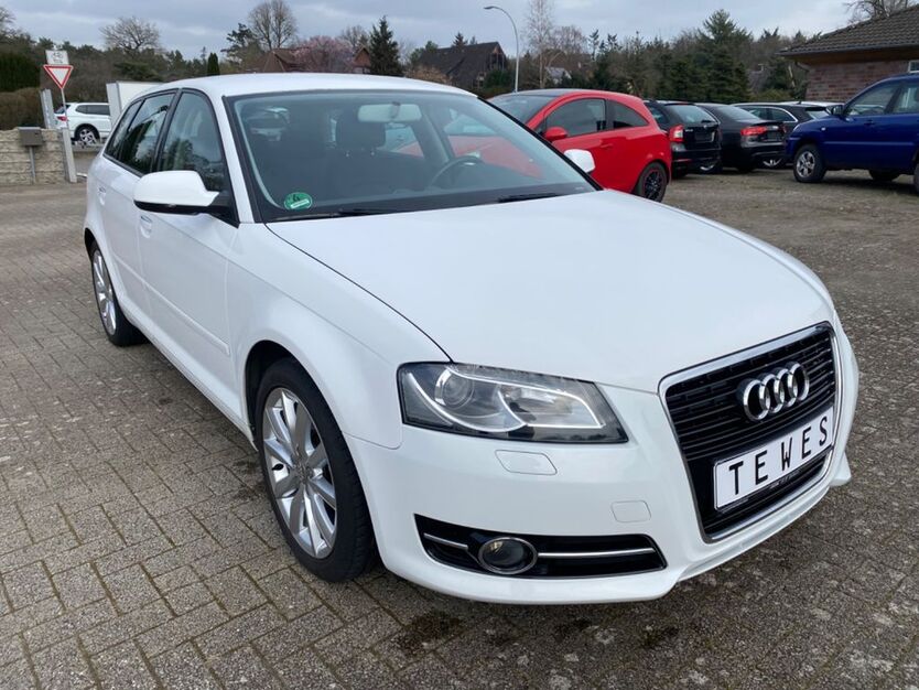 Audi A3 153.000 km 5.950 € Sandkrug 26209