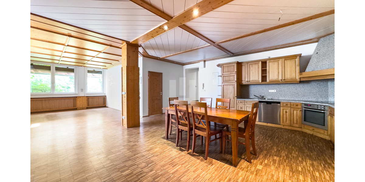 WINDISCH IMMOBILIEN – Gewerbeimmobilie mit vier Büros und einer Wohnung - ideal für den Mittelstand 10.5 zimmer