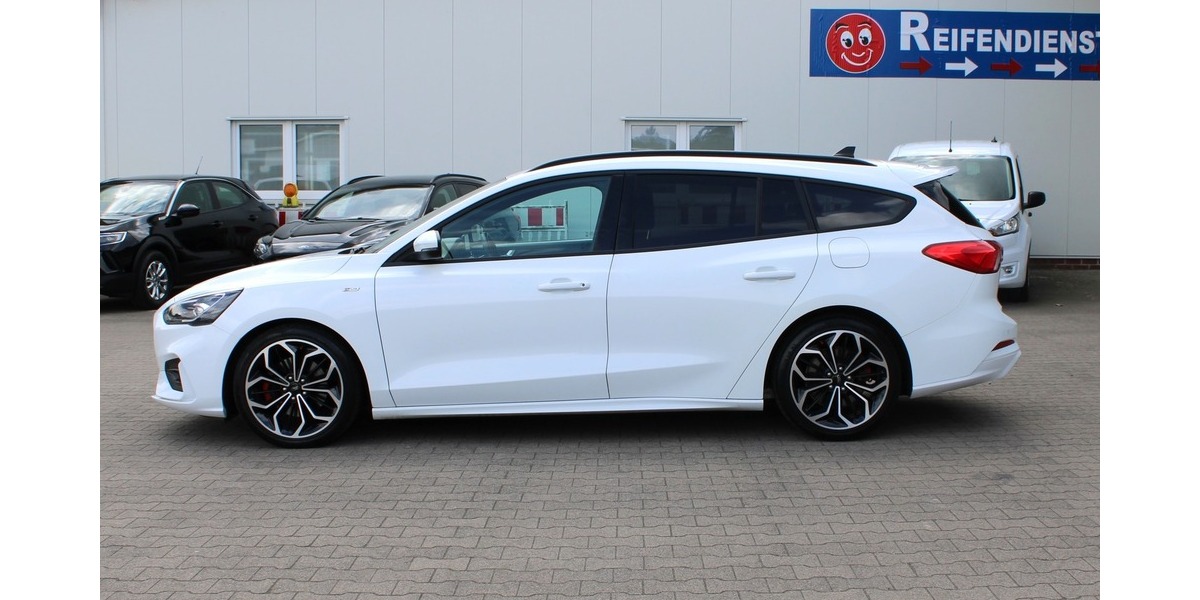 Ford Focus TURNIER ST LINEX 1.HD/LEDER/DIGIT/HUD/B&O 120.957 km 14.490 &euro; Hatten 26209