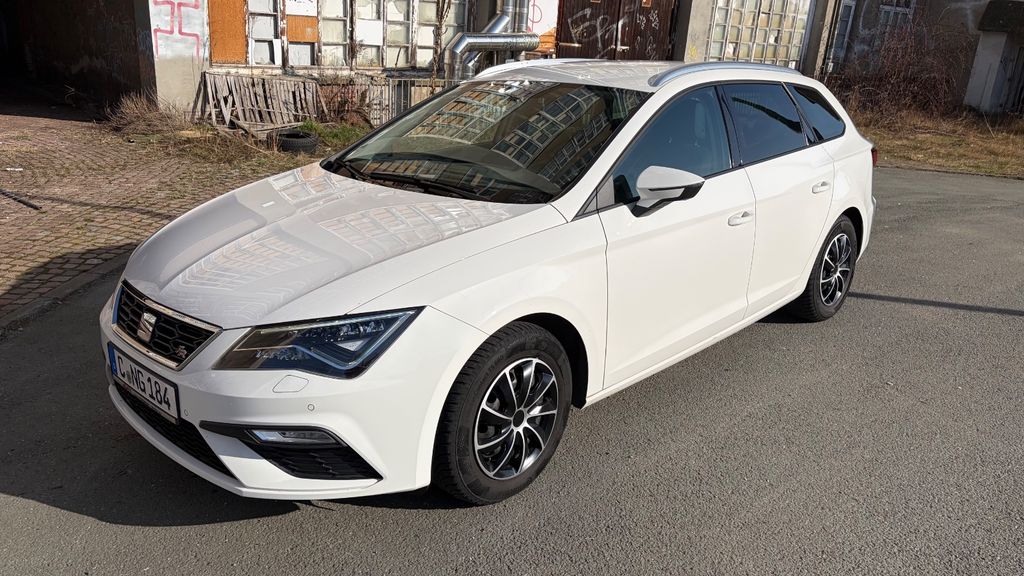 Seat Leon 111.000 km 12.500 &euro; Mittelbach 09224
