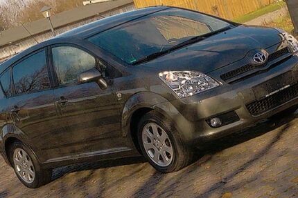 Toyota Corolla Verso 98.100 km 5.999 &euro; Demmin 17109