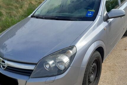 Opel Astra 117.000 km 3.499 € Pleinfeld 91785