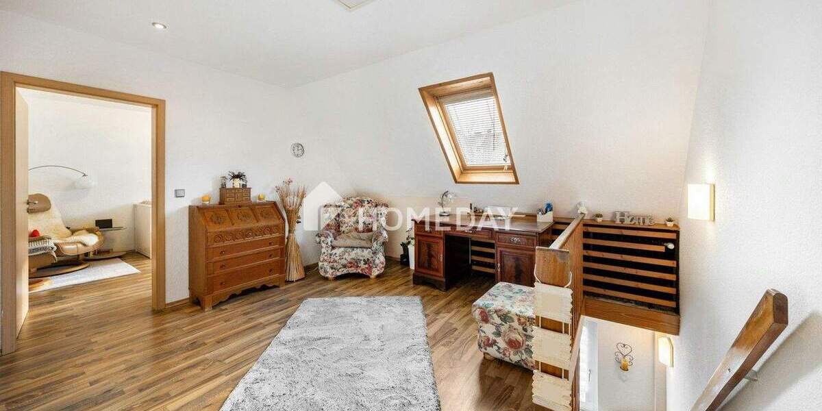 Reihenmittelhaus Bremerhaven Lehe - 7 Zimmer, 185 m&sup2;, 269.000&euro; | Angebot:25773316