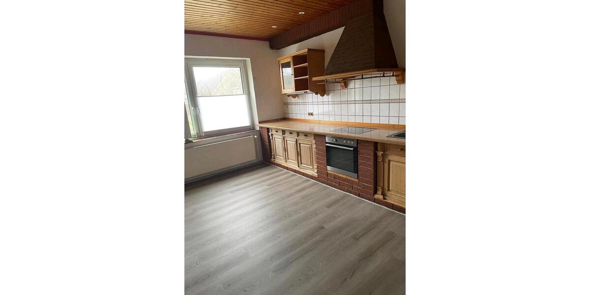 Etagenwohnung Fehrbellin - 5 Zimmer, 180 m&sup2;, 300.000&euro; | Angebot:26521782