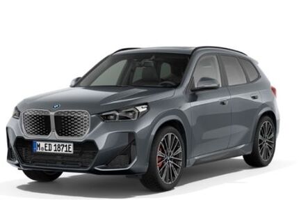 BMW iX1 13.850 km 48.989 &euro; Frankfurt 60314