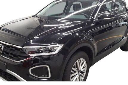 VW T-Roc 8.064 km 25.270 &euro; Aachen 52078