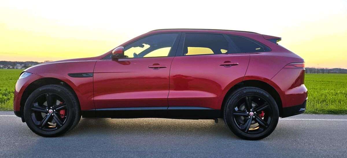 Jaguar F-Pace 62.100 km 33.950 € Rosenheim 83022