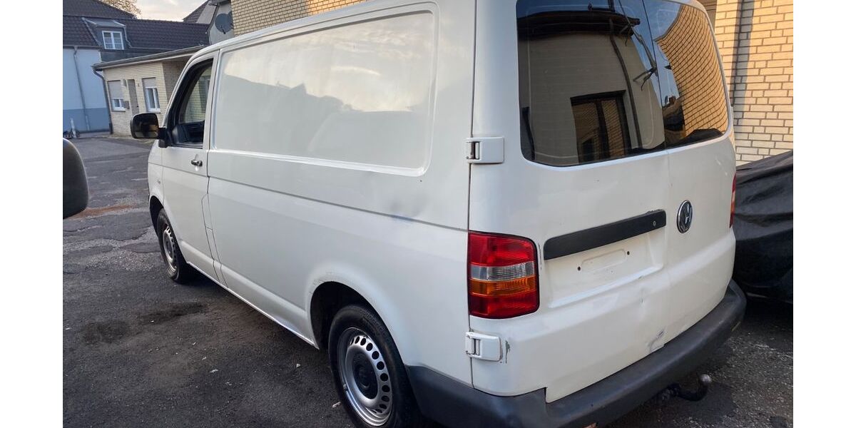 VW T5 Transporter 292.000 km 4.200 &euro; Wegberg 41844