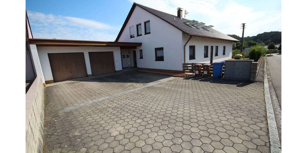 Etagenwohnung Wertingen - 4 Zimmer, 85 m&sup2;, 700&euro; | Angebot:26854328