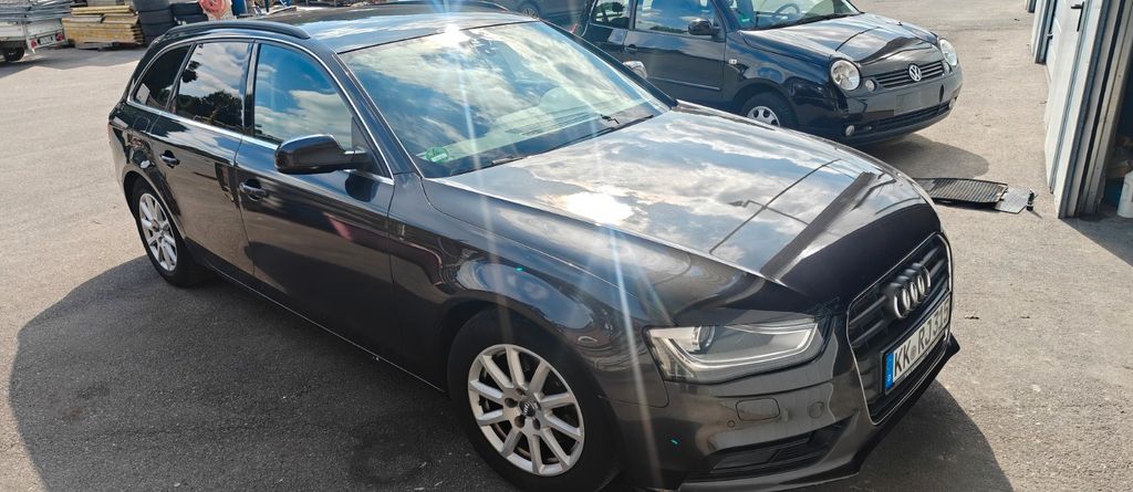 Audi A4 340.000 km 5.999 &euro; Nettetal 41334