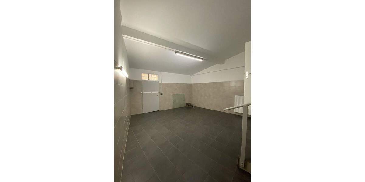 Vielseitig nutzbares Wohn- und Geschäftshaus 1 zimmer