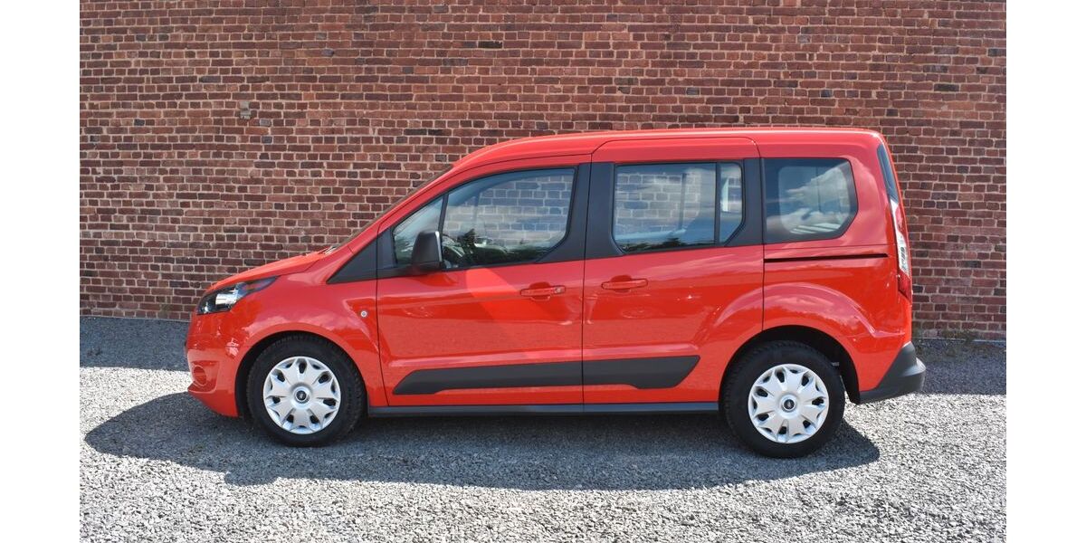 Ford Tourneo Connect 135.000 km 10.790 &euro; Düren 52351
