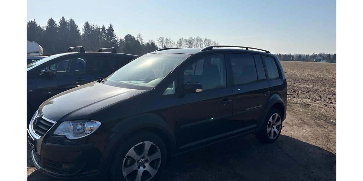 VW Touran 179.980 km 5.990 &euro; Tschernitz 03130