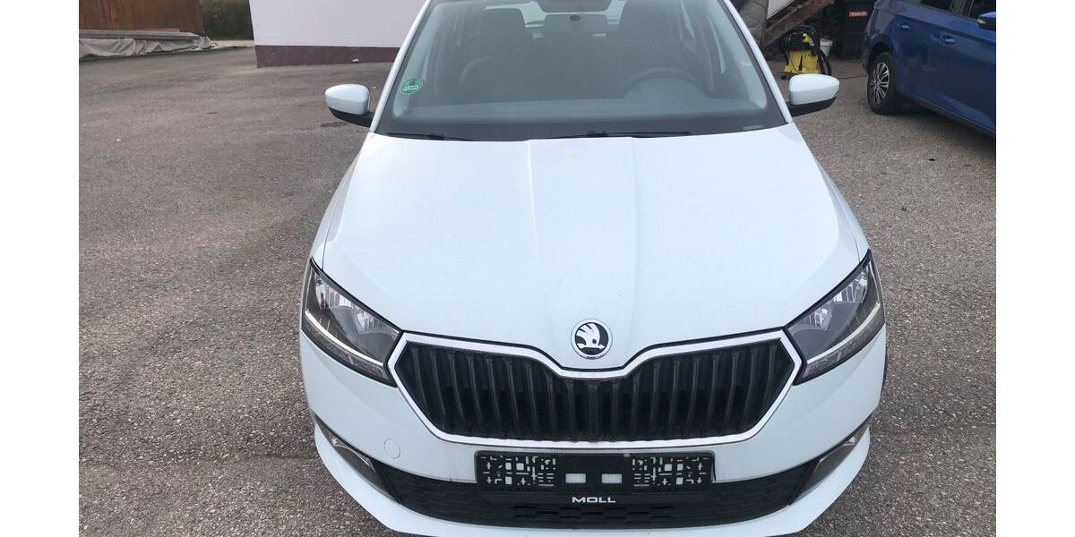 Skoda Fabia 157.936 km 5.000 &euro; Traunstein 83278