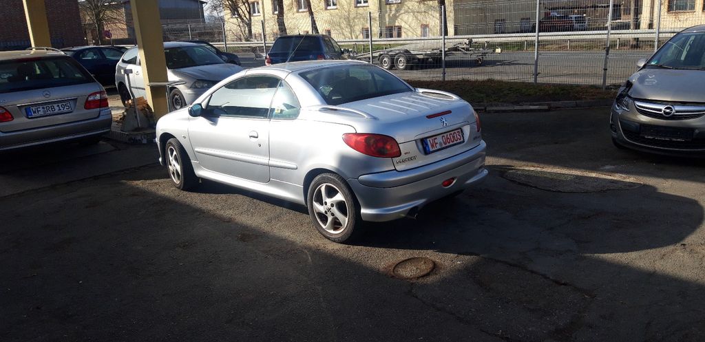 Peugeot 206 132.000 km 1.100 &euro; Schladen 38315