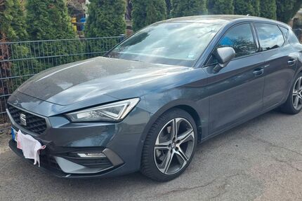 Seat Leon 32.000 km 23.999 &euro; Magdeburg 39110
