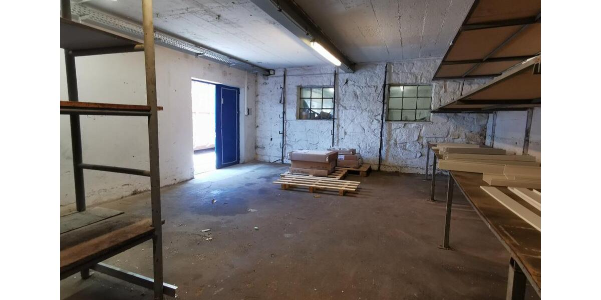 Deggendorf Zentrum: helle, großzügige Büroräume m. 4 Stellplätzen zimmer