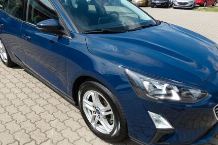 Ford Focus 83.436 km 11.886 &euro; Magdeburg 39120