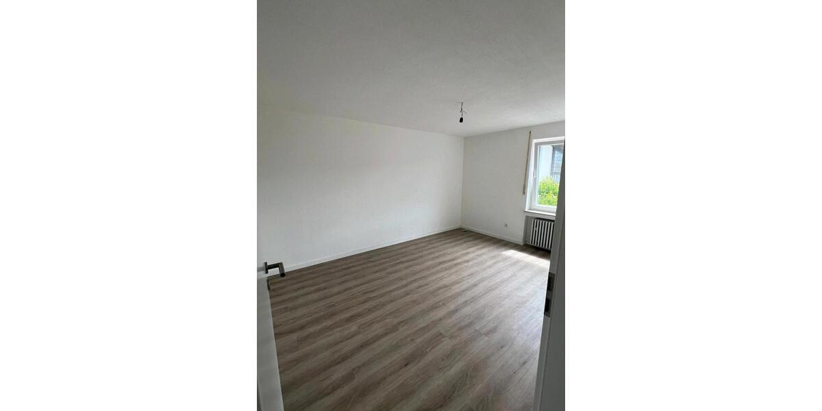 Etagenwohnung Münsingen - 4 Zimmer, 90 m&sup2;, 960&euro; | Angebot:26063408