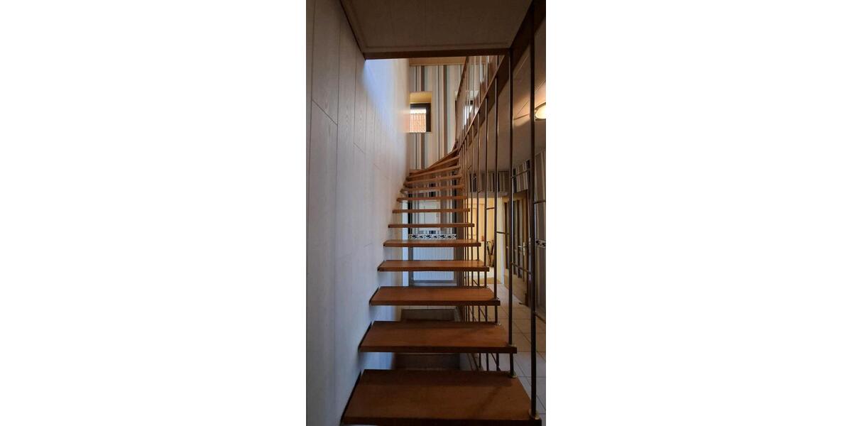 Reihenhaus Beckingen - 7 Zimmer, 140 m&sup2;, 120.000&euro; | Angebot:26884832
